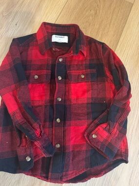Old Navy Red and Black Plaid Flannel Shirt